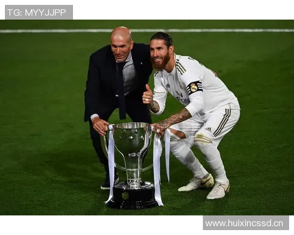 西甲联赛实时比分与红黄牌数据跟踪平台推荐